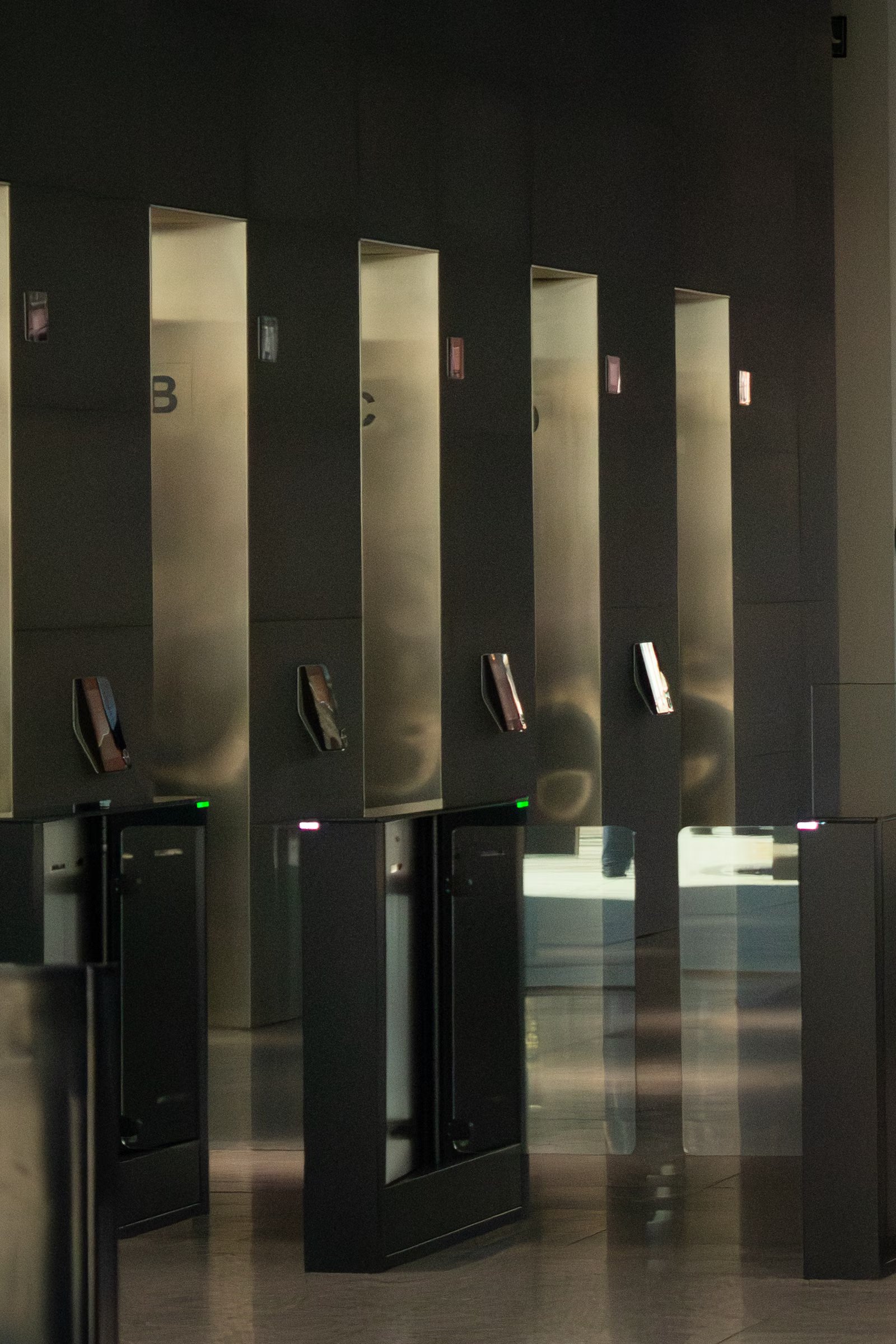 Turnstiles & Flap Barriers